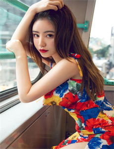 《美女gif趴跪式动态图-夏家三千金吧》