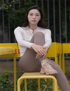 《黑丝恋梦-男人把女人桶到喷白浆的软件免费》